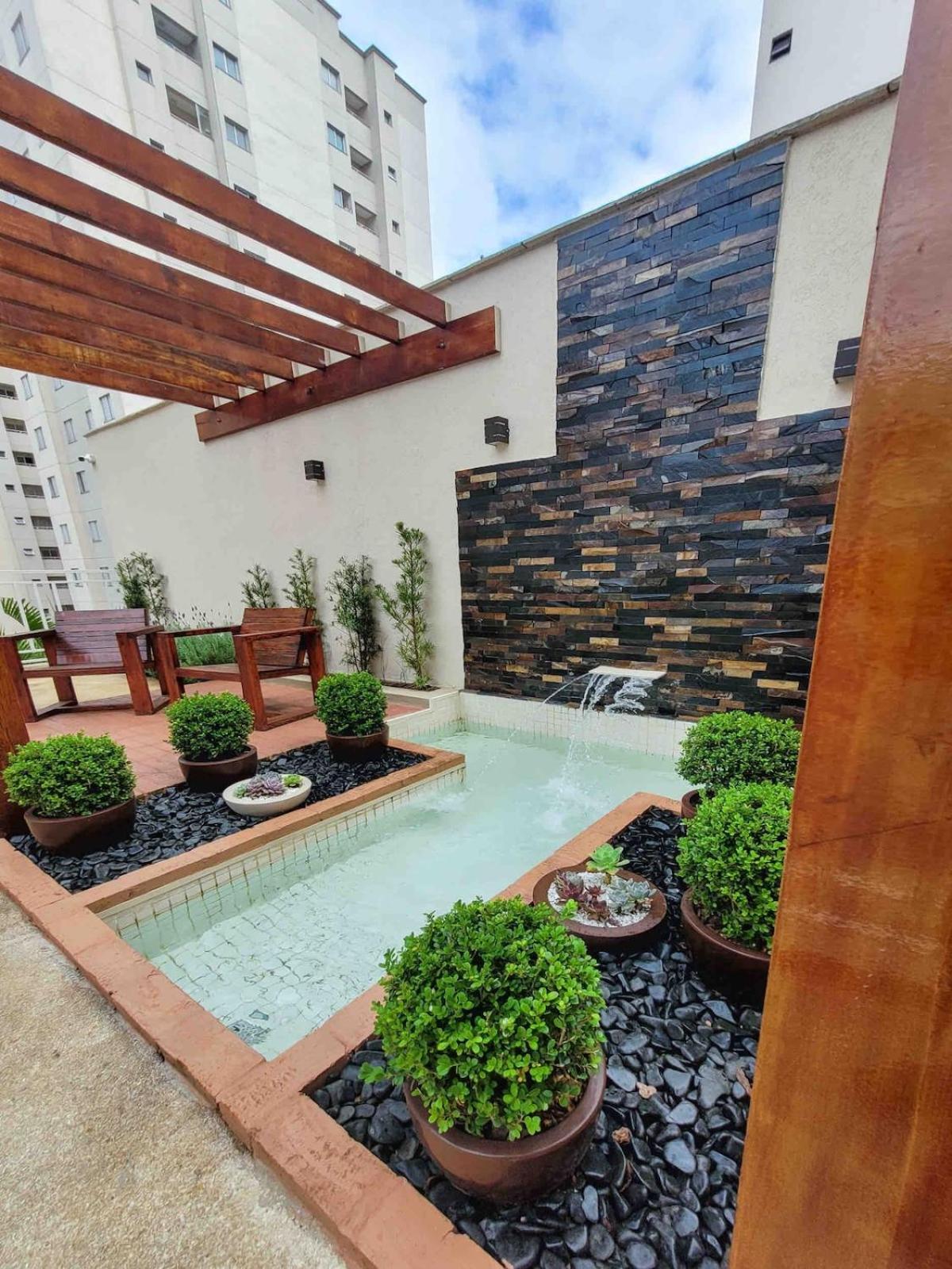 Bem No Centro, Cozinha Completa, Varanda E Garagem Poços de Caldas المظهر الخارجي الصورة