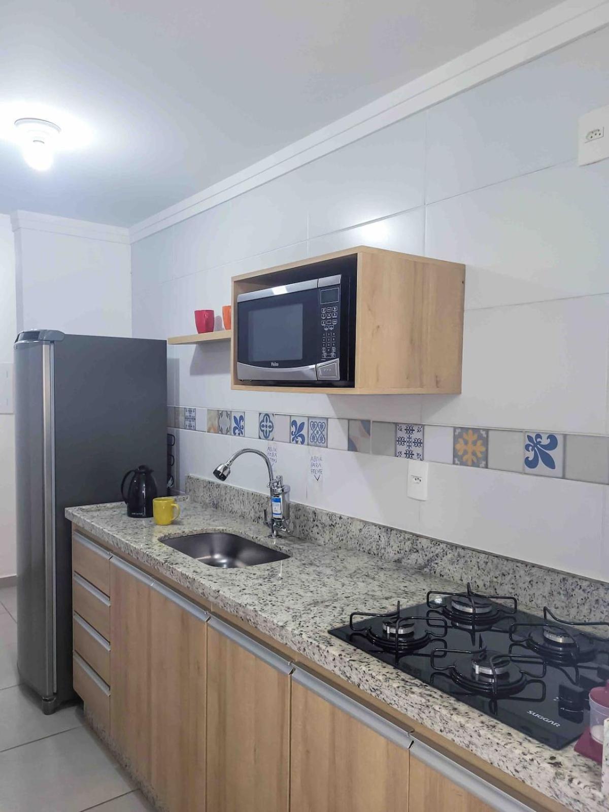 Bem No Centro, Cozinha Completa, Varanda E Garagem Poços de Caldas المظهر الخارجي الصورة